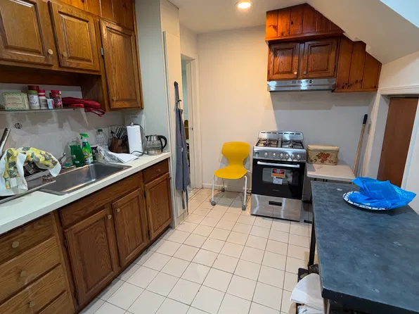 (undisclosed Address), Yonkers, NY 10701