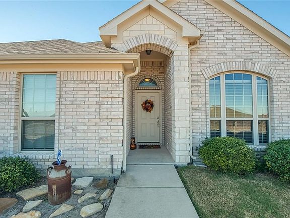 2nd image of 117 Portales Dr