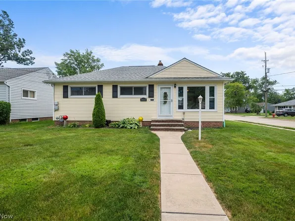 30150 Royalview Dr, Eastlake, OH 44095