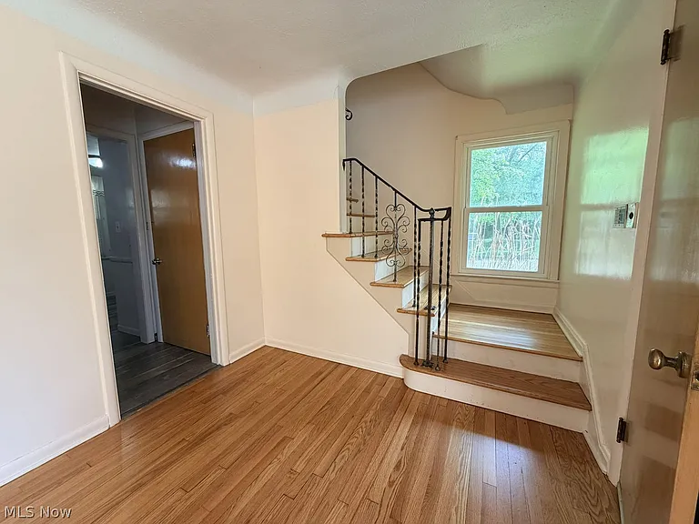 2267 Edgerton Rd — Photo 13