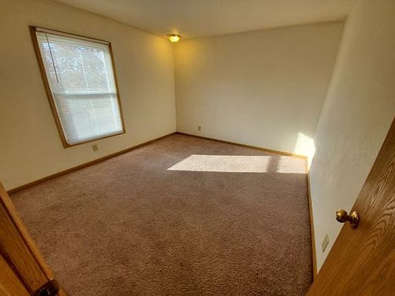 2nd image of 1715 S 4th Ave E Unit 5