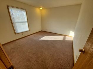 1715 S 4th Ave E UNIT 5, Newton, IA 50208