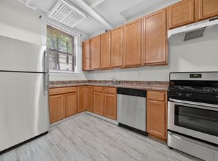 3325 N Lakewood Ave APT G, Chicago, IL 60657