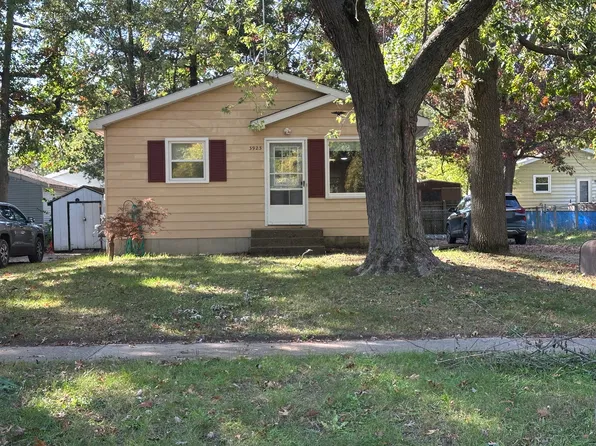 3923 Flamingo Ave SW, Wyoming, MI 49509