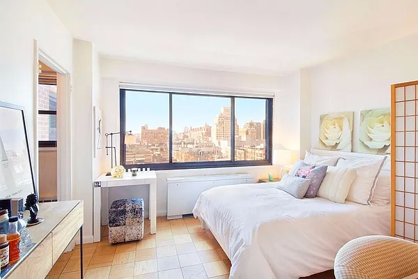 Rented by Bold New York | media 25