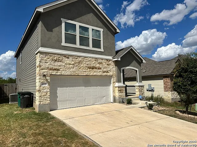 3 bed, 2.5 bath, 1950 sqft, $1,825 — Photo 4