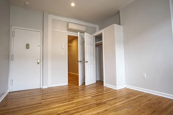 Rented by Lofts and Flats LLC | media 13