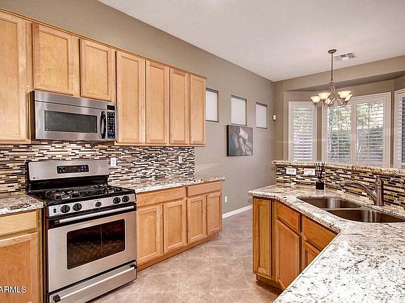 3rd image of 6782 W Lariat Ln
