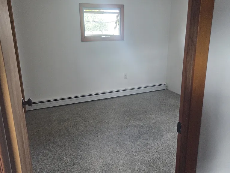 318 Chestnut St — Photo 16