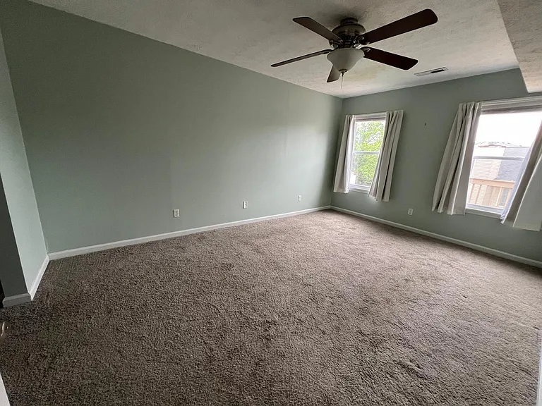 709 Smugglers Notch Dr — Photo 20