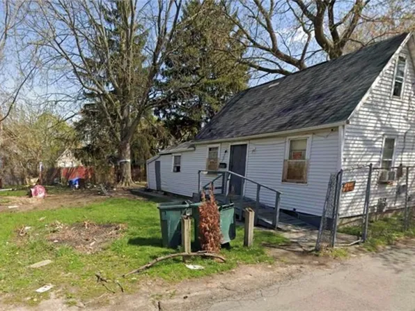 10 Weigel Aly, Rochester, NY 14621