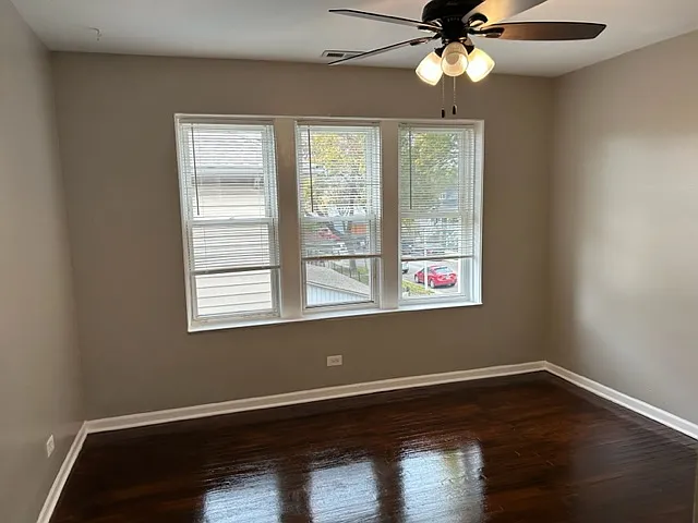 2037 N Kildare Ave #2-2W — Photo 6
