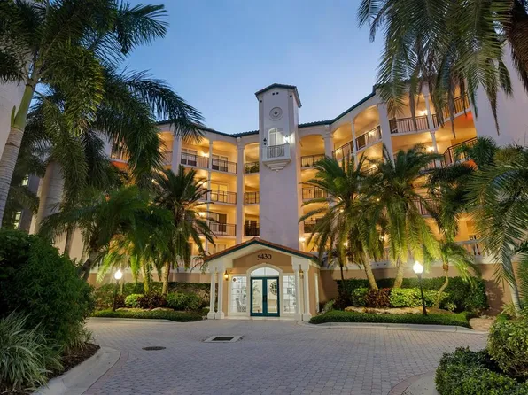 5430 Eagles Point Cir APT 302, Sarasota, FL 34231