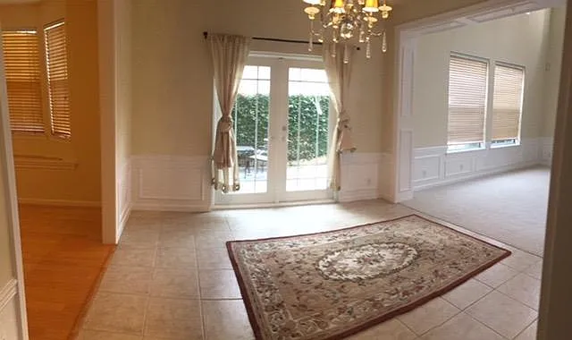 DINNING ROOM