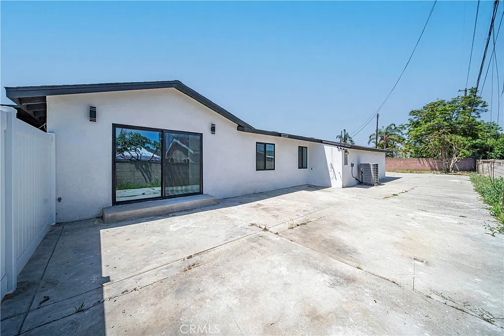 4 bed, 1714 sqft, $4,200 — Photo 3