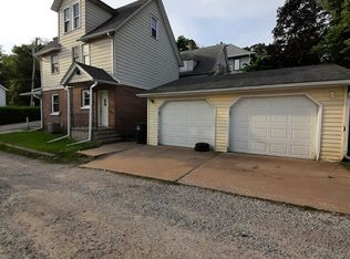 721 13th St, Moline, IL 61265