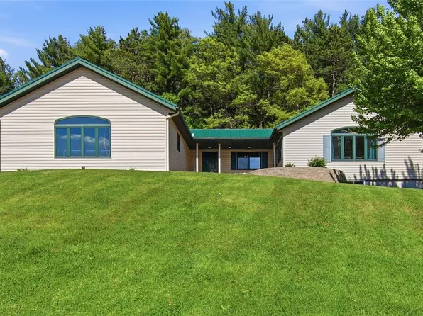 19845 E Sandy Hill Drive, Augusta, WI 54722