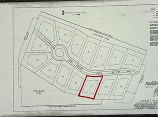 Oak Hollow Dr, Holly, MI 48442