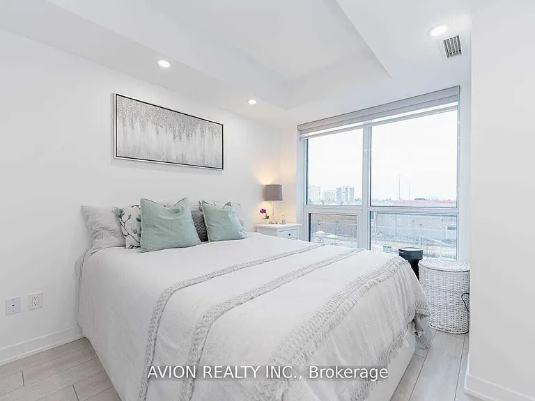 31 Tippett Rd #336 — Photo 13