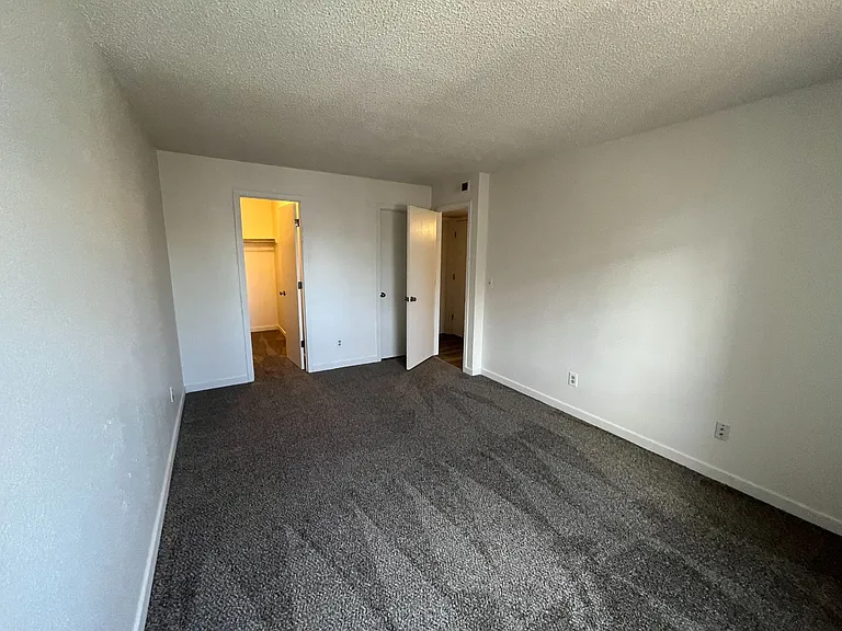 1094 S Dearborn St #308 — Photo 14