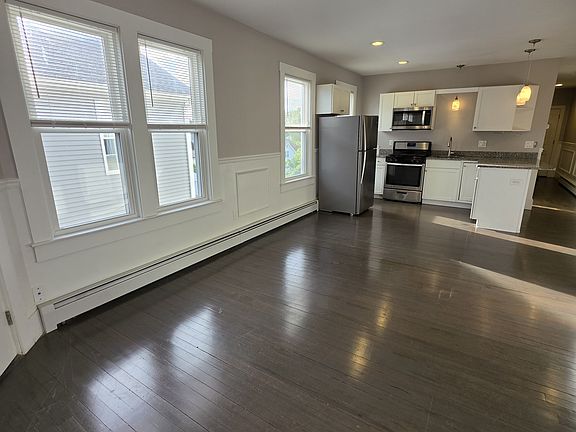 4th image of 95 Mitchell St #3W