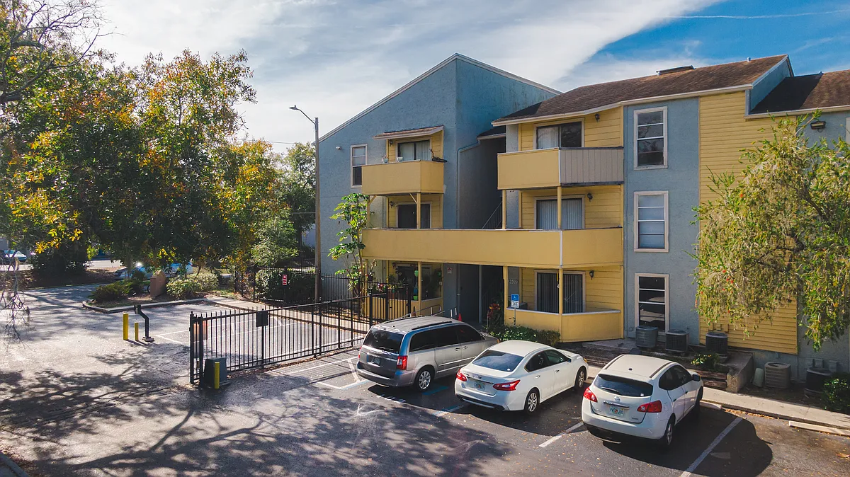 Building Photo - 8609 Postwood Dr #101