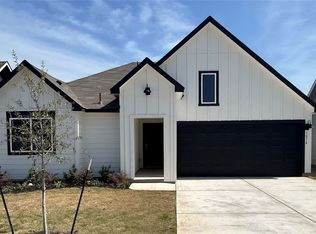 1814 Windsor Blvd, Lockhart, TX 78644