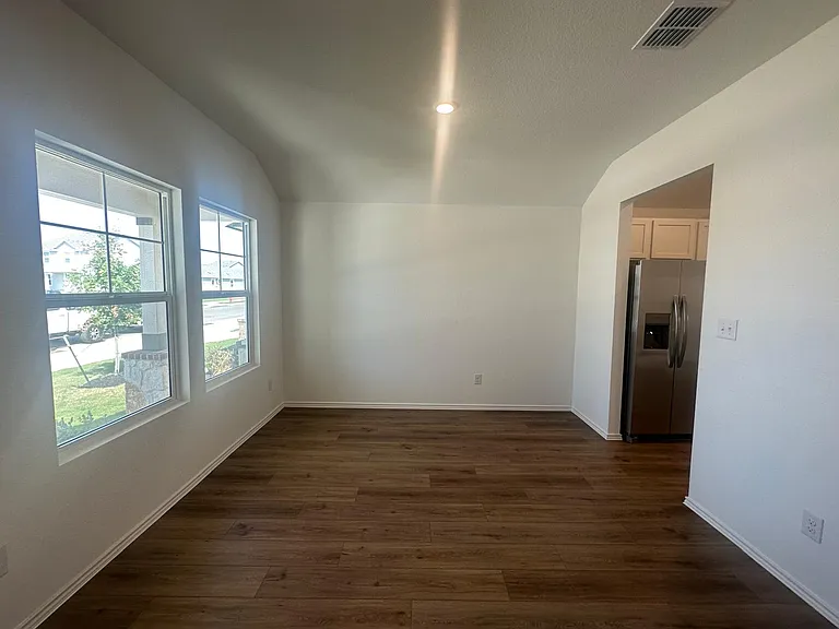 453 Alamito Ave — Photo 6
