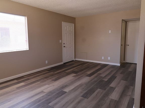 4th image of 430 W Moyer Ave #B