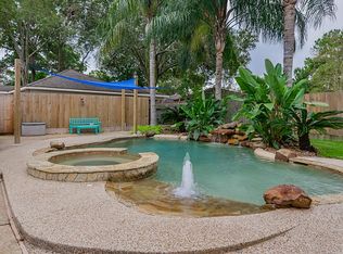 15526 Banff St, Houston, TX 77062