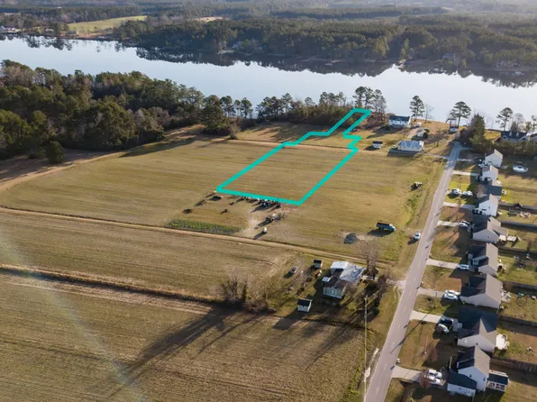 2 & 3 Godette School Road, Havelock, NC 28532