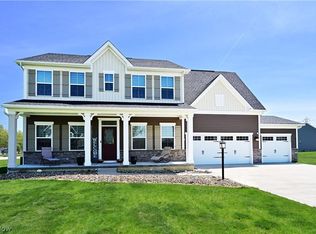 3005 Fairview Dr, Avon, OH 44011