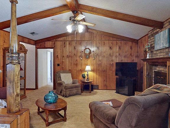 4th image of 136 McKeehan Ln