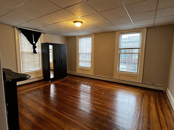 Spacious bedroom