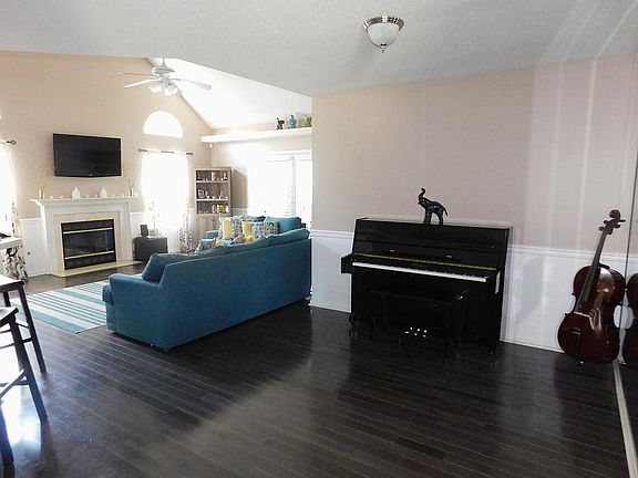 4th image of 267 Sherbrooke Dr