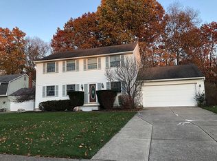 910 Ty Dr, Medina, OH