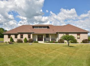 3767 Cedar Trail Ct, Richfield, WI 53076