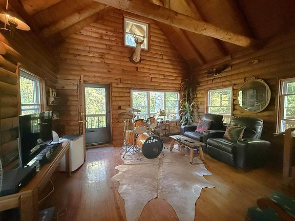 5th image of 442 S Quince Ave