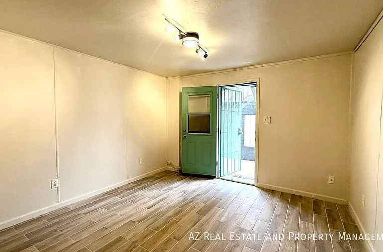829 N 4th Ave #20 — Photo 8