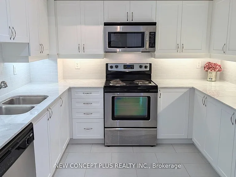 354 Atherley Rd #106 — Photo 13