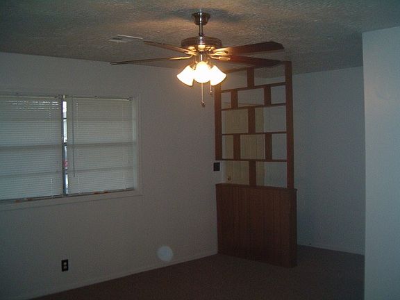 2nd image of 312 N Weenonah Ave