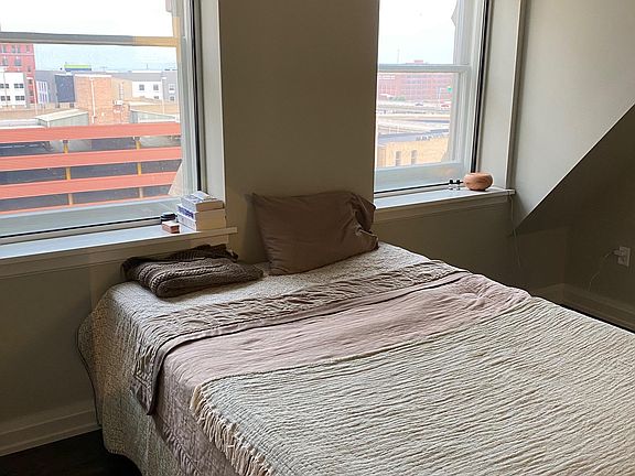 3rd image of 225 E Michigan St APT 605