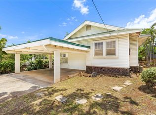 3204 Mooheau Ave, Honolulu, HI 96816