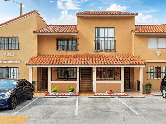 2nd image of 2730 W 61st Pl APT 201