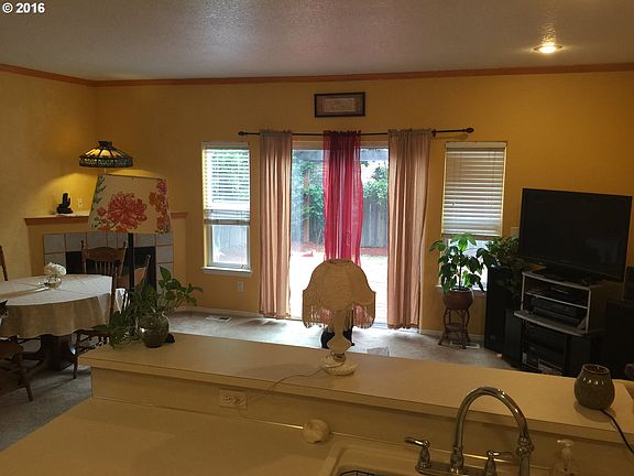 5th image of 4197 SE Walnut Ct