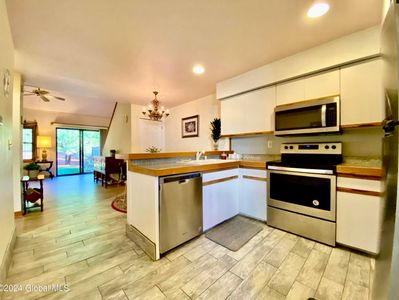 (Undisclosed Address), Schenectady, NY, 12303
