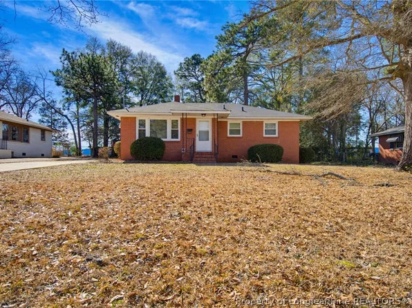 1849 Broadell Dr, Fayetteville, NC 28301