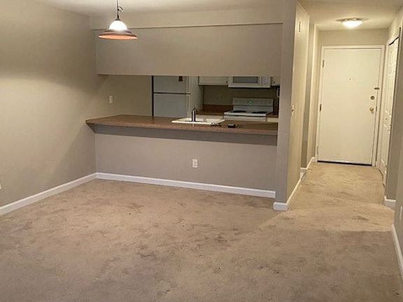 3rd image of 132 NE 95th St APT B304