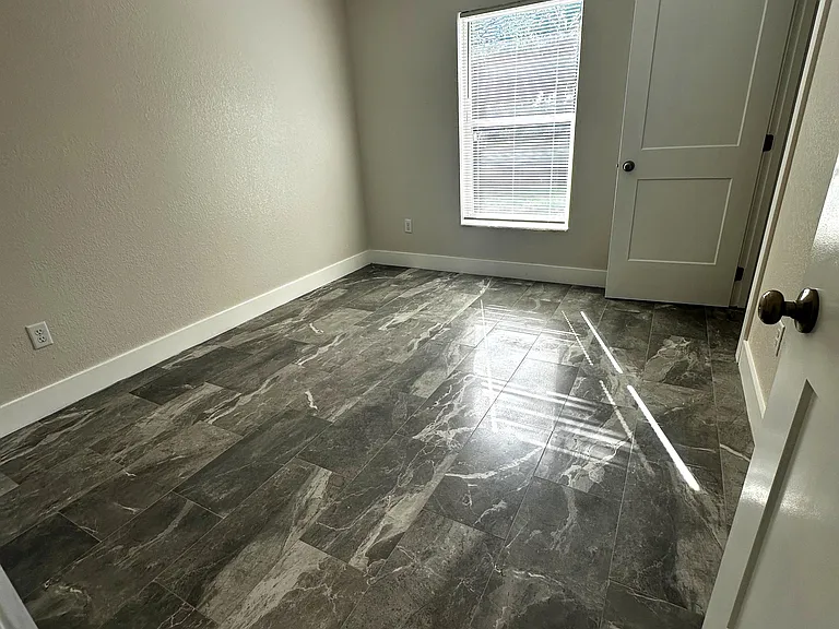 2714 Ashton Rd — Photo 12