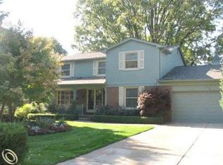 2600 Tower Hill Ln, Rochester Hills, MI 48306